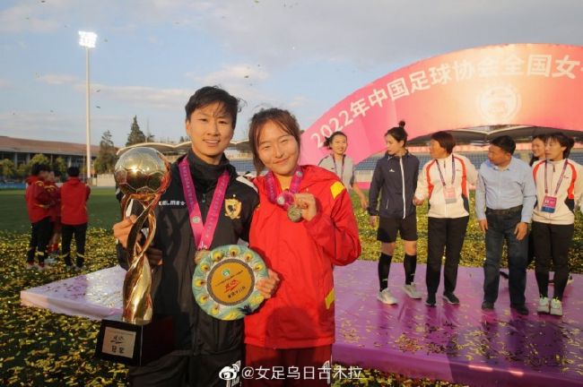 年轻的少妇中文